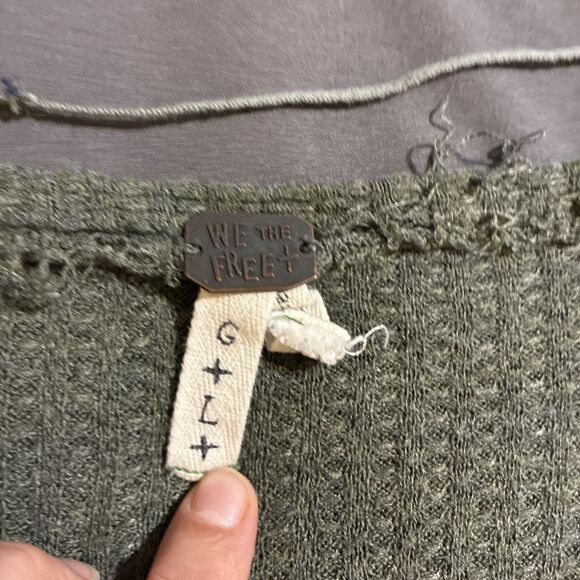 We The Free Long Sleeve Boho Waffle Knit Flowy Top Women's Large Green - Picture 2 of 9